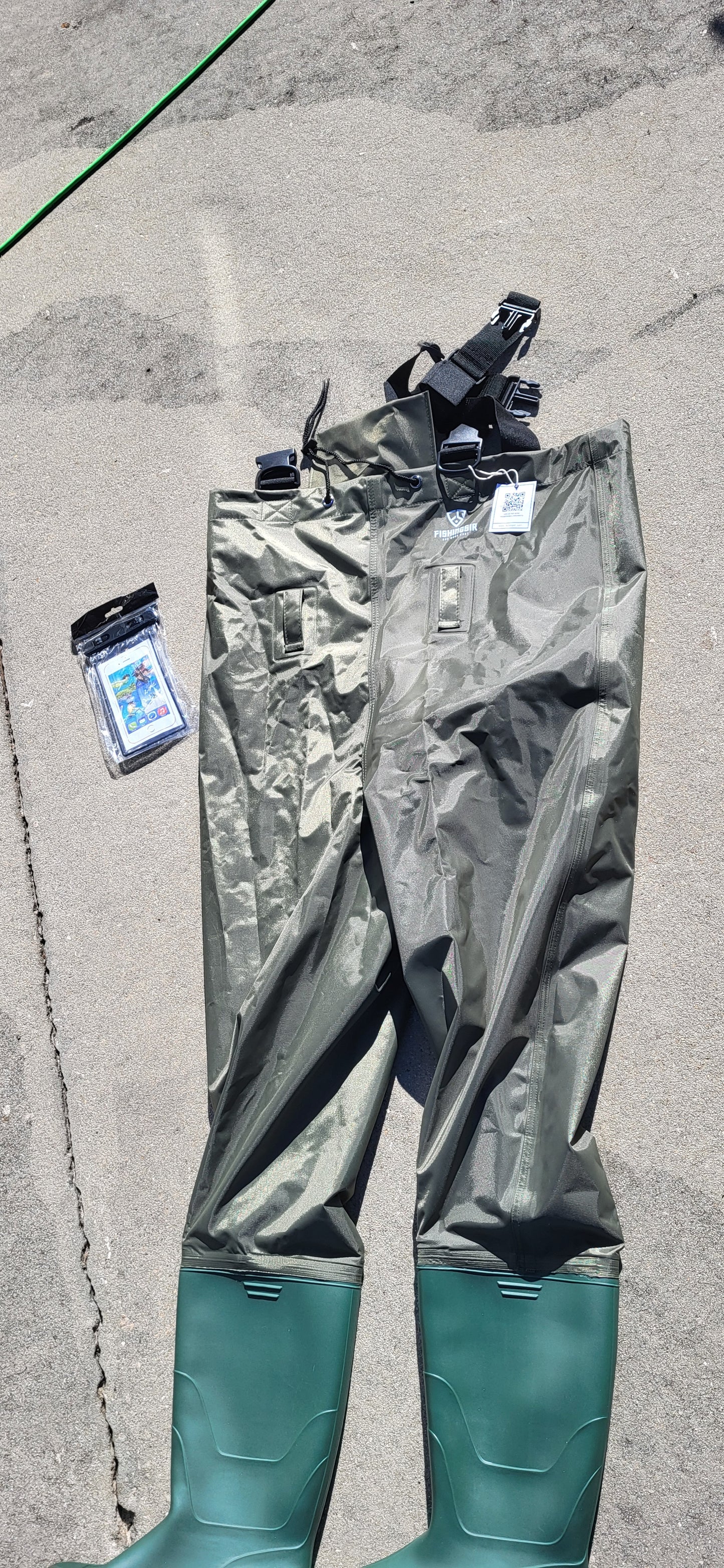 Chest Waders, FishingSir, Never Used, Mens size 8/Womens 10, includes Cellphone Case and Patch Kit